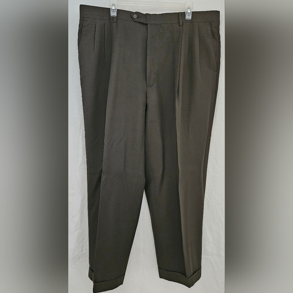 Monsieur by Givenchy Pleated Cuffed Slacks Trousers Pants Dark Olive Sz 42Rx27in - Picture 1 of 10